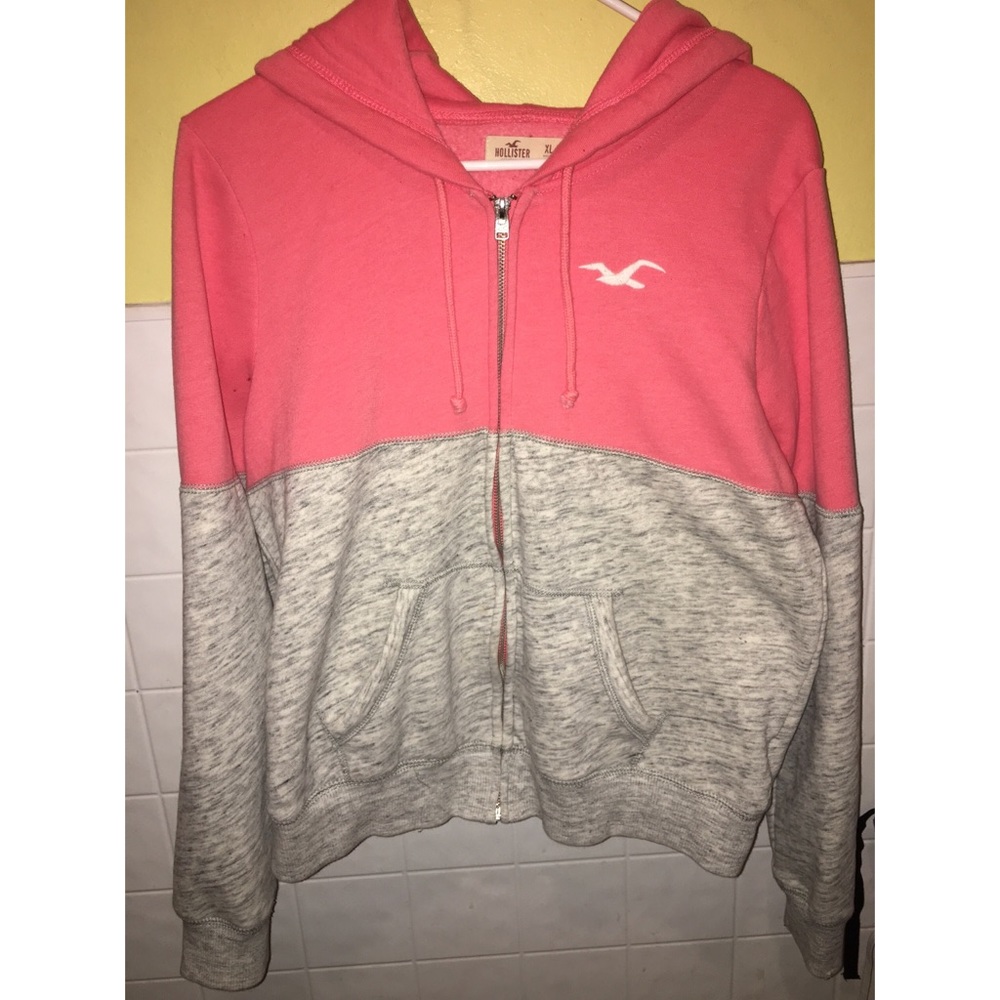 Hollister sweater